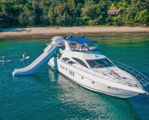 Lets Go Self drive boat hire Sydney
